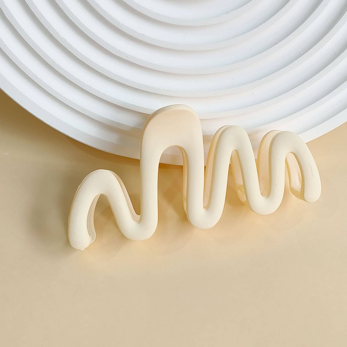 Wavy Large Claw Clips
