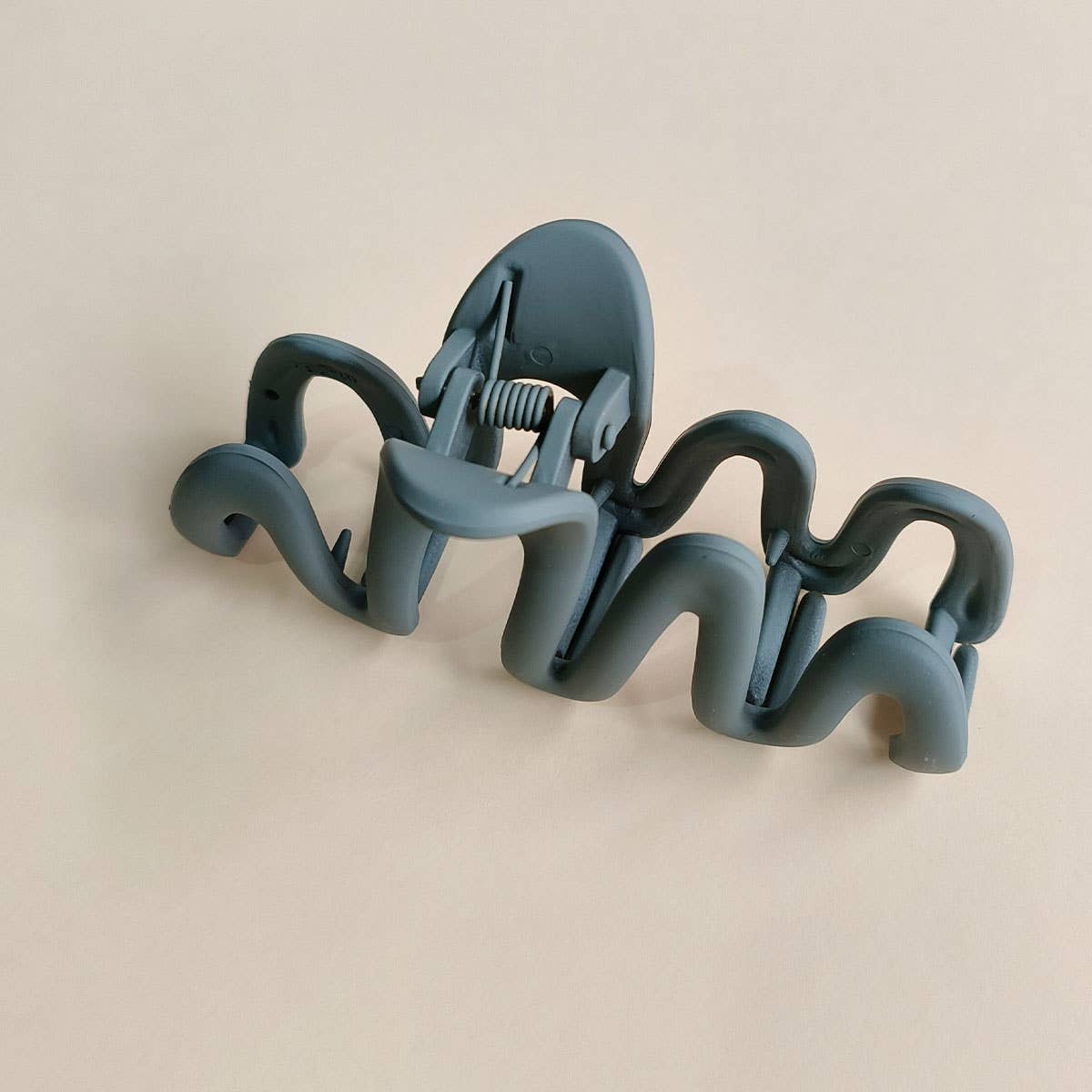 Wavy Large Claw Clips