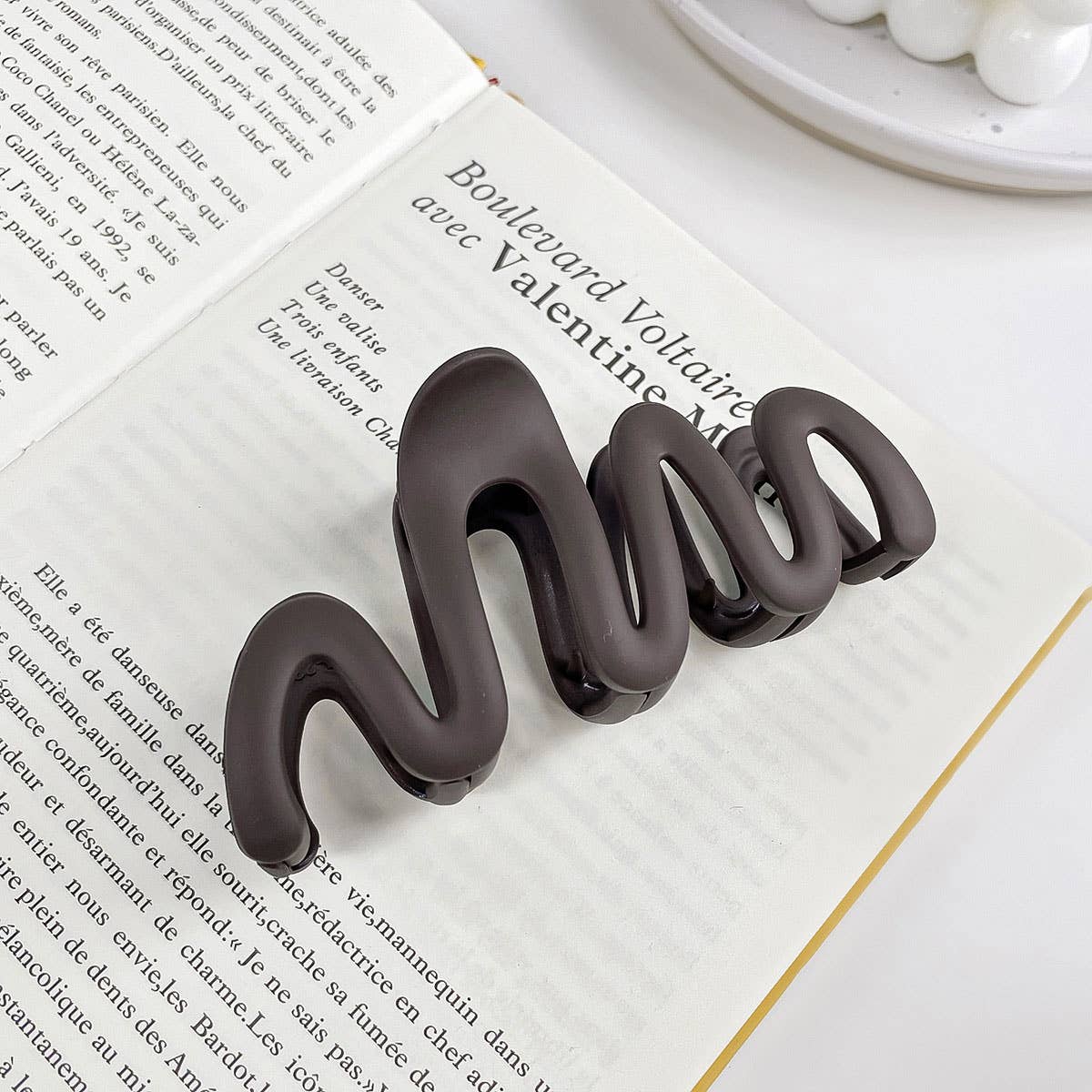 Wavy Large Claw Clips