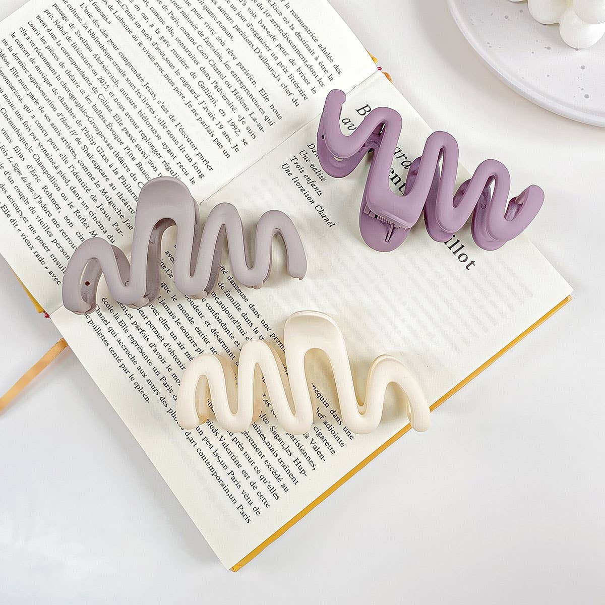 Wavy Large Claw Clips
