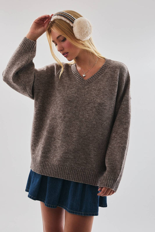 V-NECK OVERSIZED SWEATER TOP