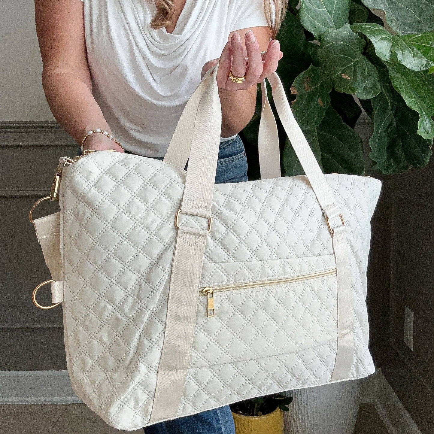 Quilted Overnight Duffle with Trolly Sleeve White