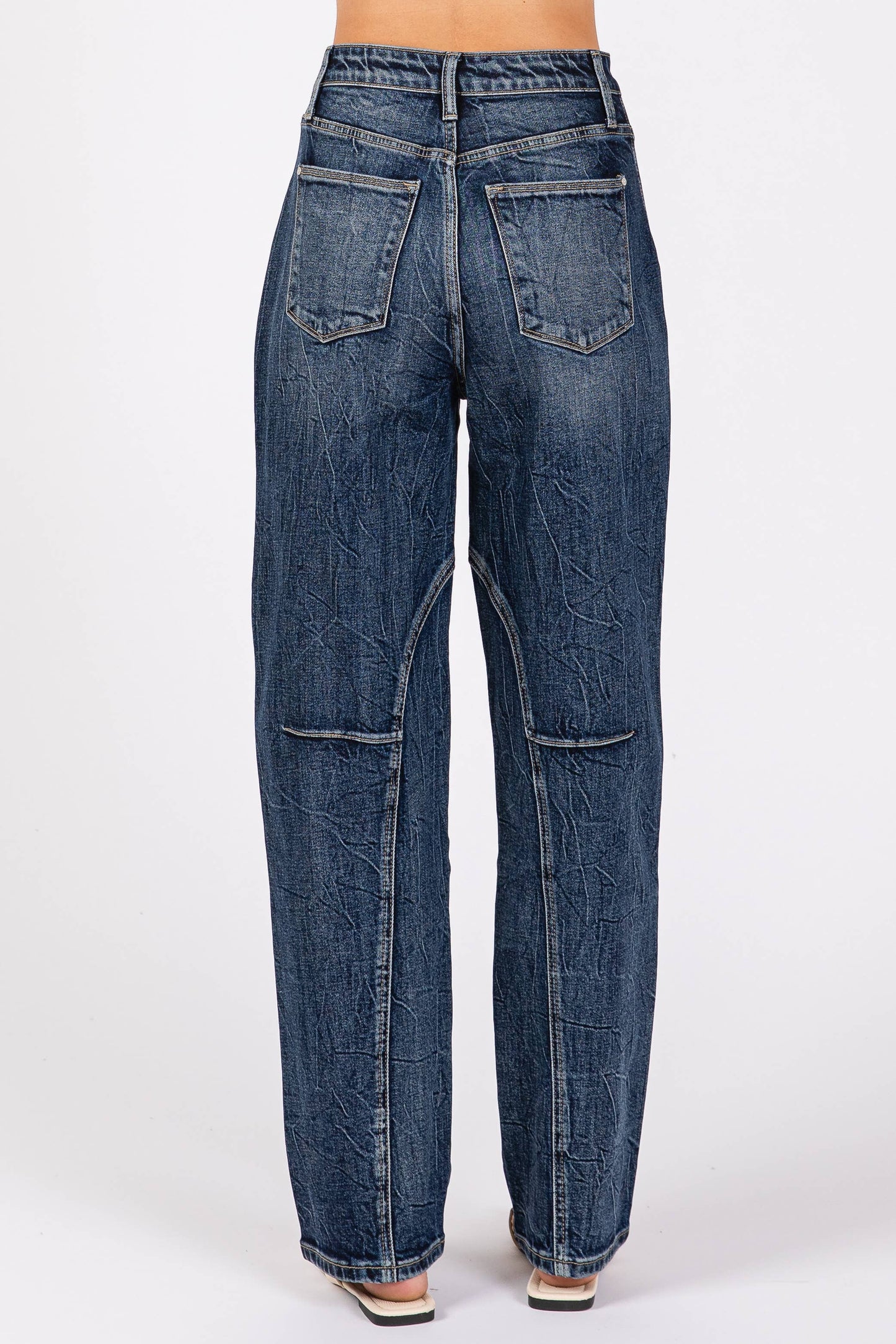 Detailed Seam High Rise Comfort Barrel Jean