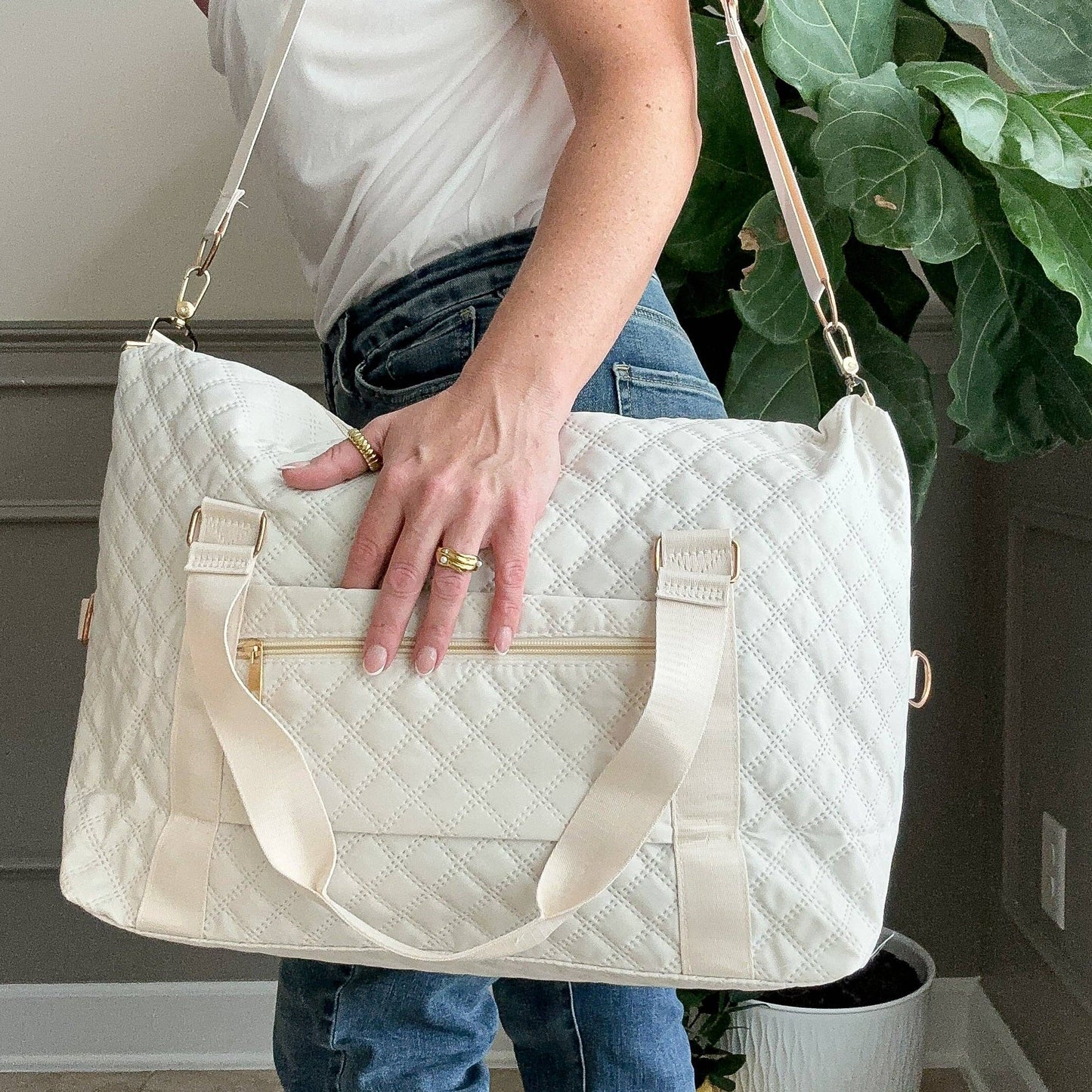 Quilted Overnight Duffle with Trolly Sleeve White