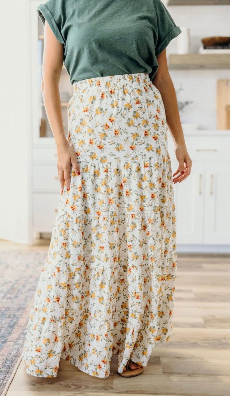 Circular Skirt in Peach Nectarine