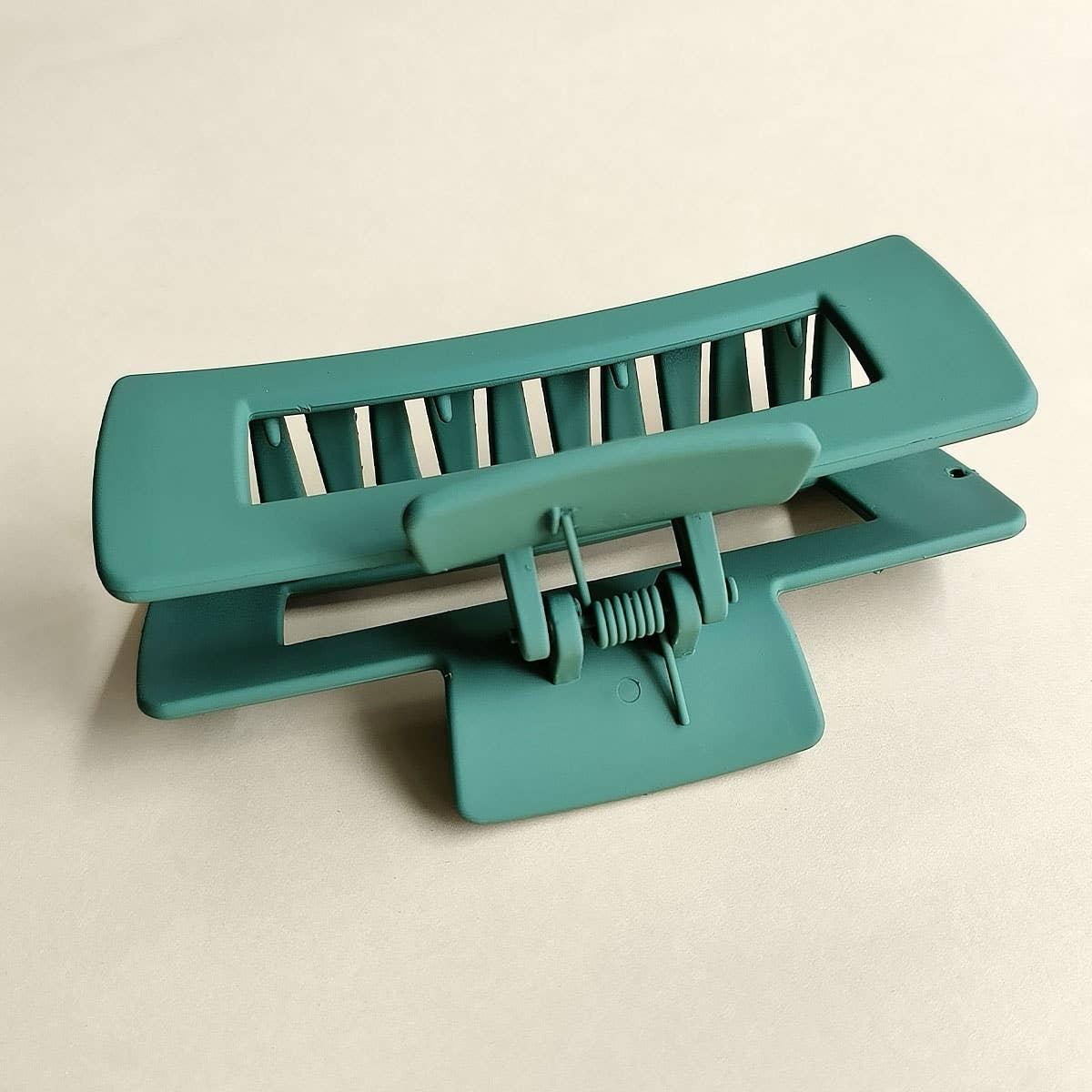 Large Hair Claw Clip