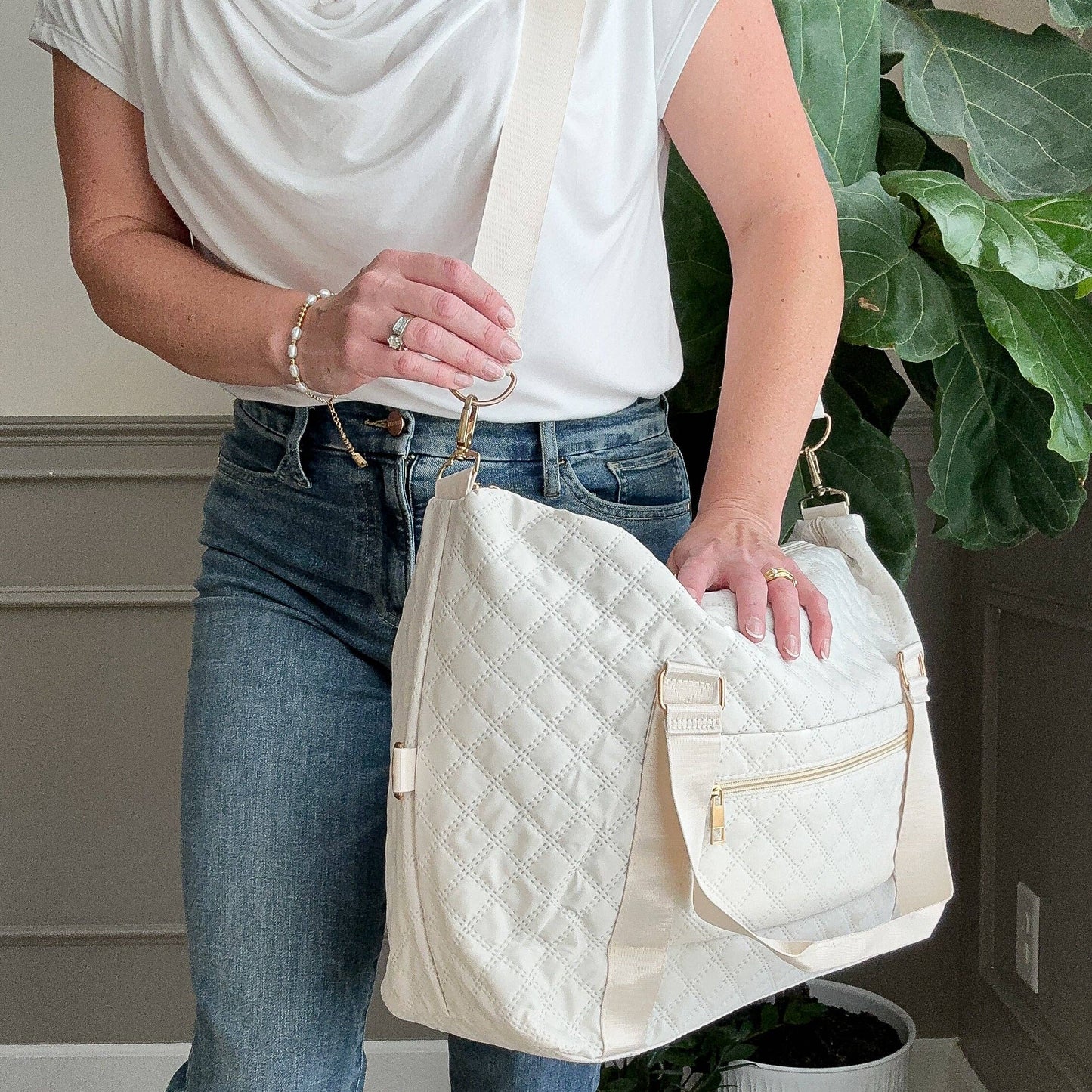 Quilted Overnight Duffle with Trolly Sleeve White