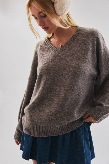 V-NECK OVERSIZED SWEATER TOP